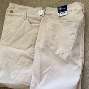 Old Navy 2pair rockstar super skinny Women's Cream Jeans. Women’s size 20